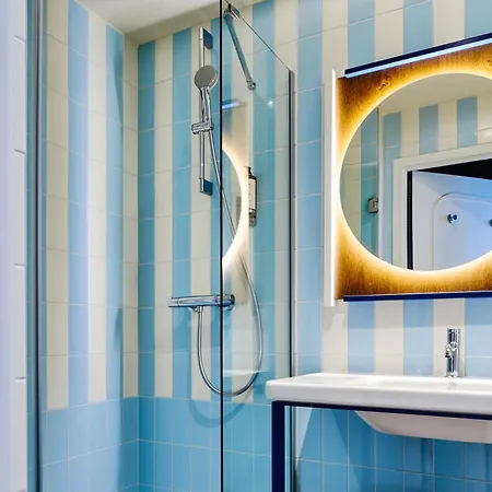 Mercure Butte Montmartre Basilique