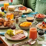 Mercure Butte Montmartre Basilique מלון 4*
