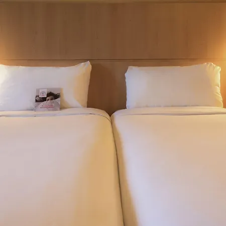 Mercure Butte Montmartre Basilique Otel 4*