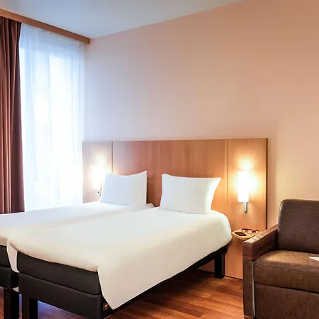 Hotel Mercure Butte Montmartre Basilique Parijs