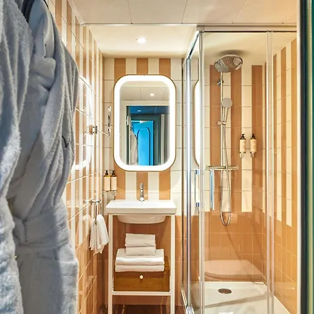 Hotel Mercure Butte Montmartre Basilique 4*