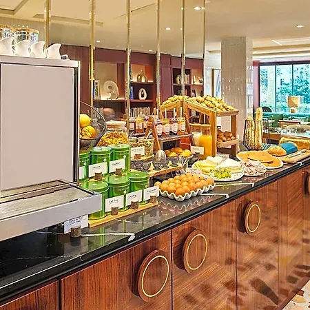 Mercure Butte Montmartre Basilique Hotel Paris