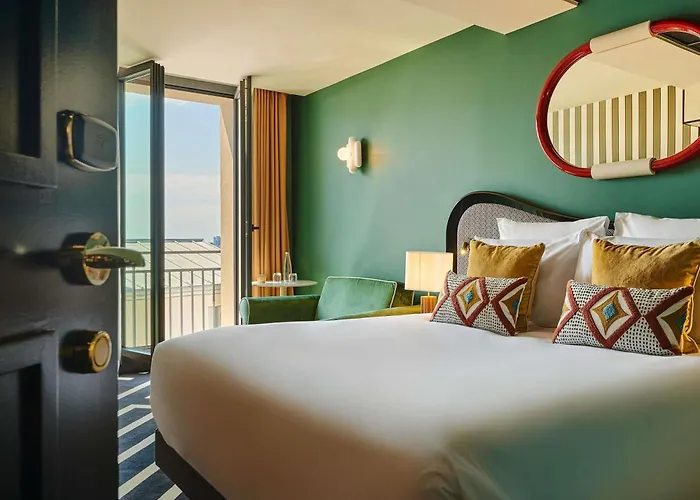 Hotel Ibis Sacré Coeur 18ème 4*