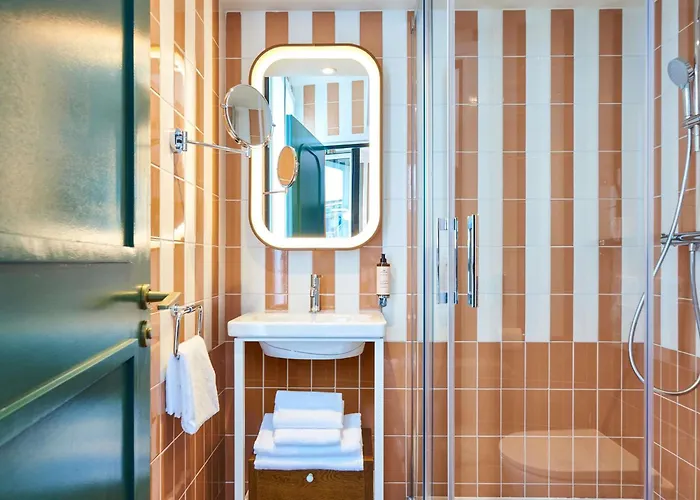 Ibis Sacré Coeur 18ème Paris