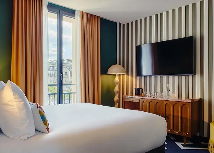 Ibis Sacré Coeur 18ème 4*