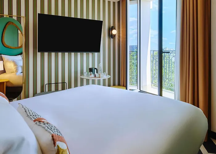 Hotel Ibis Sacré Coeur 18ème 4*