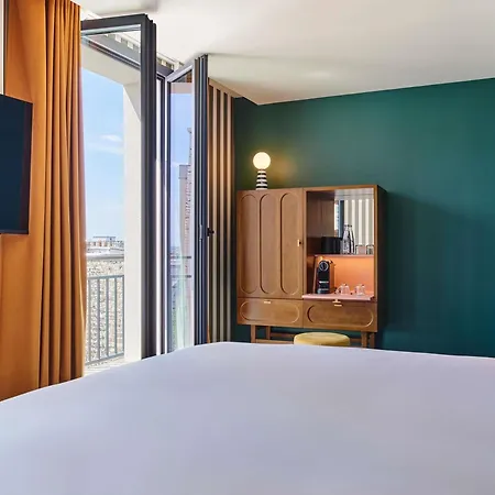 Mercure Butte Montmartre Basilique 호텔 4*